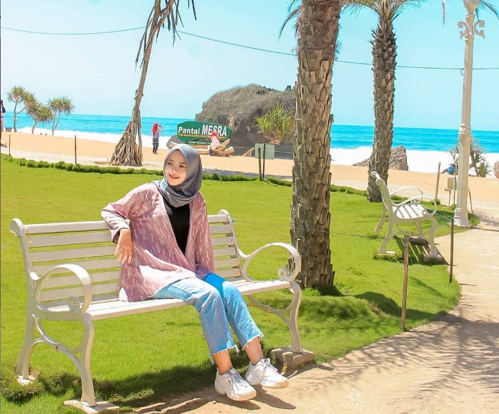Lokasi Pantai Ngrawe Lokasi Pantai Ngrawe